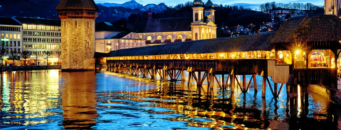 Private 1.5-hour Nightwatchman walk in Medieval Lucerne