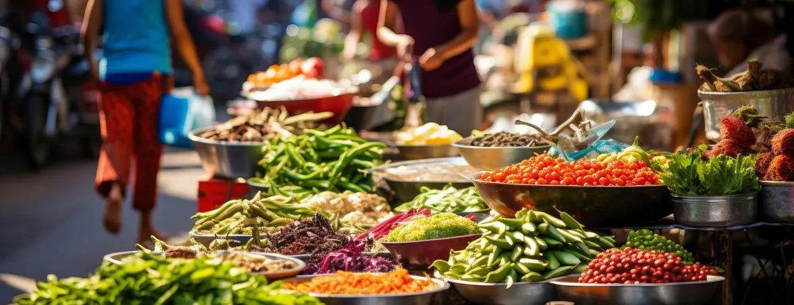 Hanoi Walking Street Food Tour with Train-Street Visit