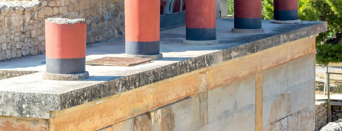 Private guided tour with Knossos Palace & Heraklion