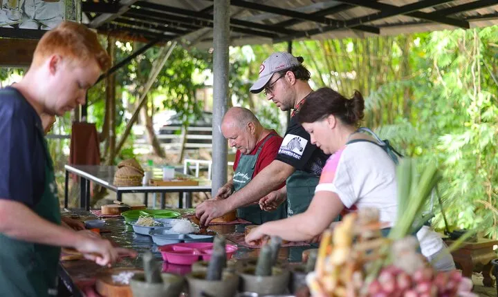 Ya's Krabi Thai Cookery School
