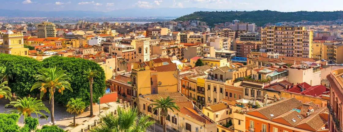 Cagliari's historic centre tour with National Archaeological Museum