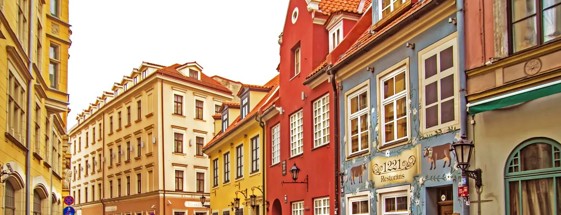 Exclusive historical walking tour of Riga with a local
