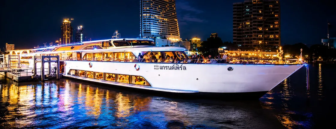 Grand Pearl Dinner Cruise with Thai cultural show