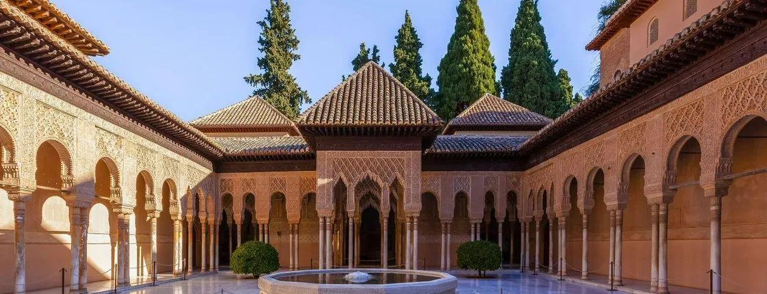Alhambra 3-hour Guided Tour including Nasrid Palaces