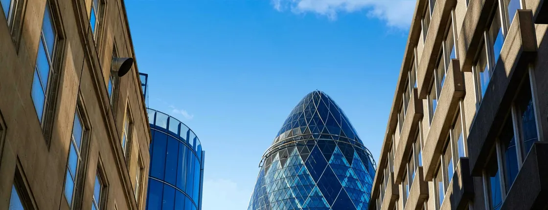 Tour of London's most Insta-perfect spots with a local