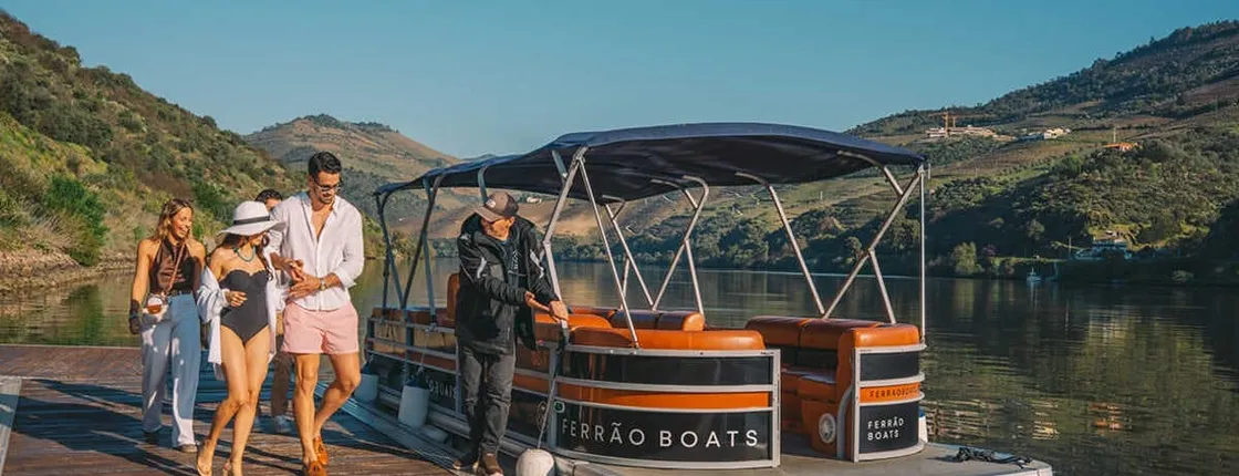 Private boat cruise through the Douro River with wine and open bar