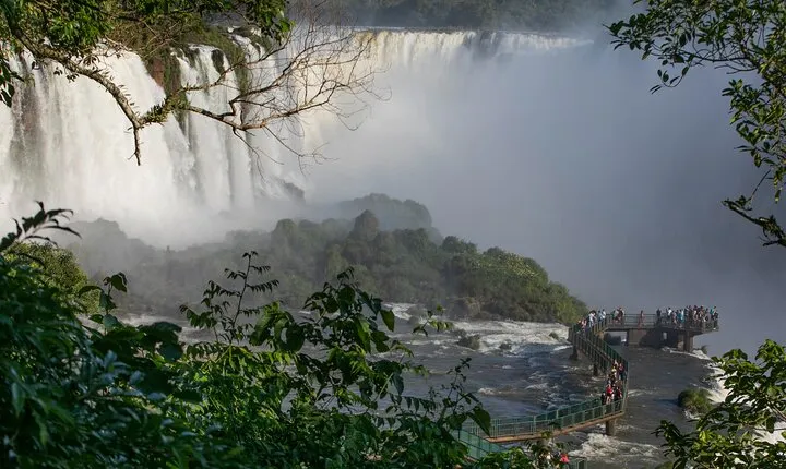 4 Days and 3 Nights 4 Stars Hotel Iguassu Falls - Private Tours