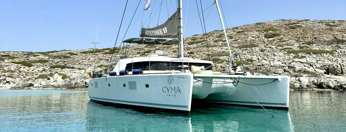 Premium catamaran cruise to Dia Island in Crete