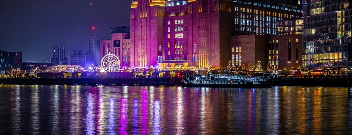 Dark Comedy and Pizza Night on the Iconic Battersea Barge