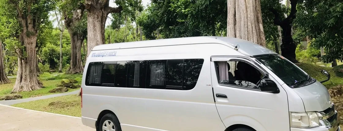 One-way private transfer from Chiang Mai City to Sukhothai