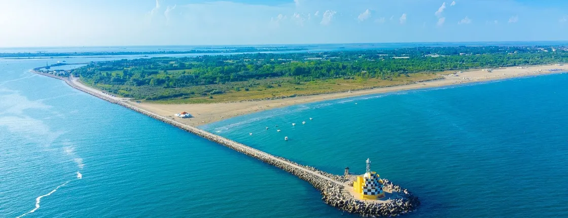Transfer from Punta Sabbioni to Venice with islands tour