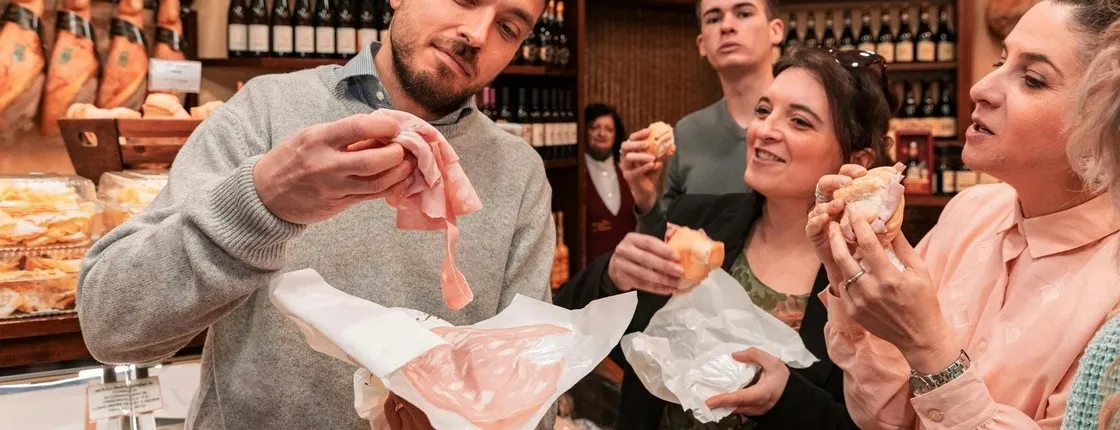 Culinary tour through Bologna's historic districts