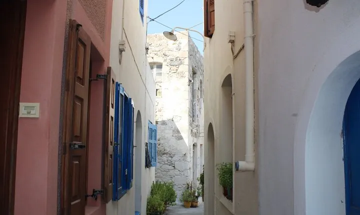 Kos Scavenger Hunt & Highlights Self-Guided Walking Tour