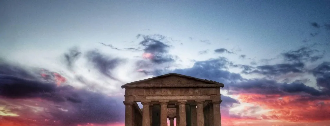 Sunset tour of Valley of the Temples and local winery