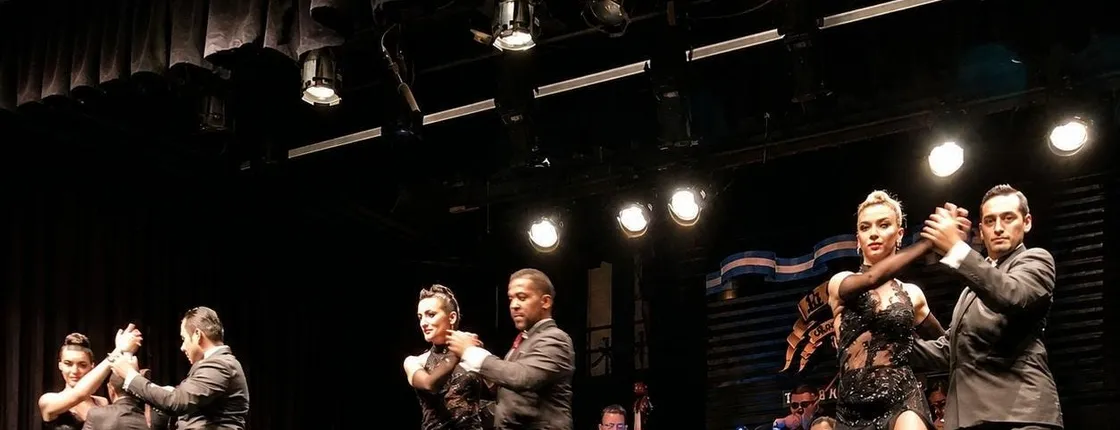 Dinner and tango show with transfers from El Aljibe