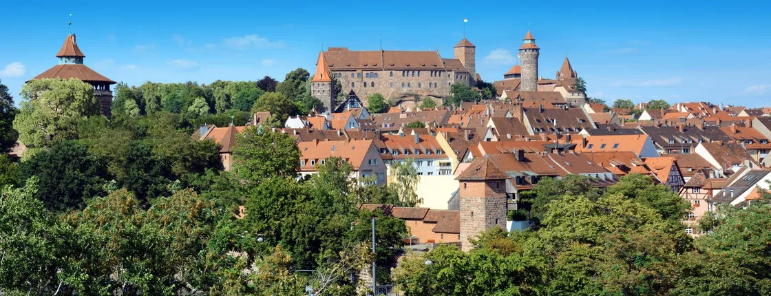 Tunnels and secret passages under the Nuremberg castle tour in English