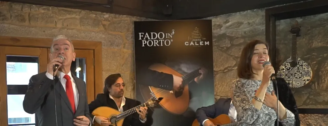 Porto Cálem Cellar tour with wine tasting and Fado show