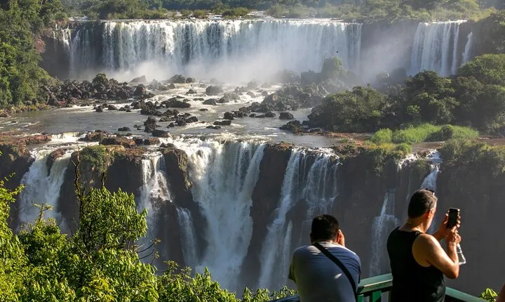 3 Days and 2 Nights Resort Hotel Iguassu Falls - Private Tours