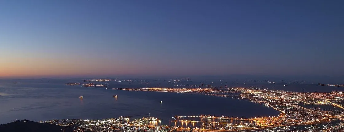 Cape Town City evening tour with a local guide