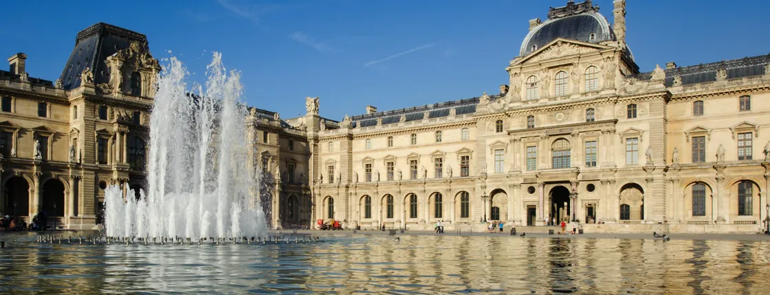 Small-group Louvre museum guided tour