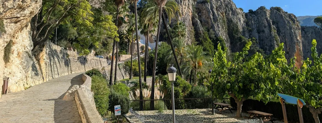 Guadalest and Algar waterfalls full-day tour from Calpe