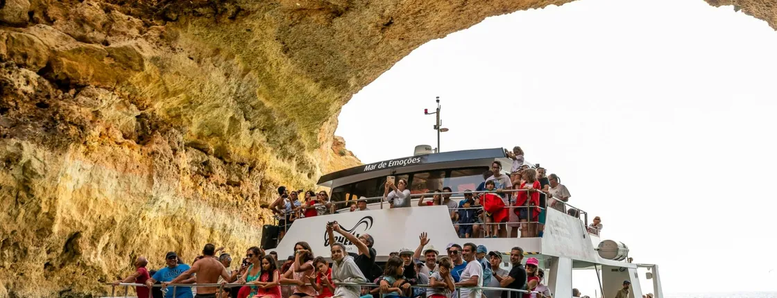 Benagil cruise with lunch, open bar and water activities