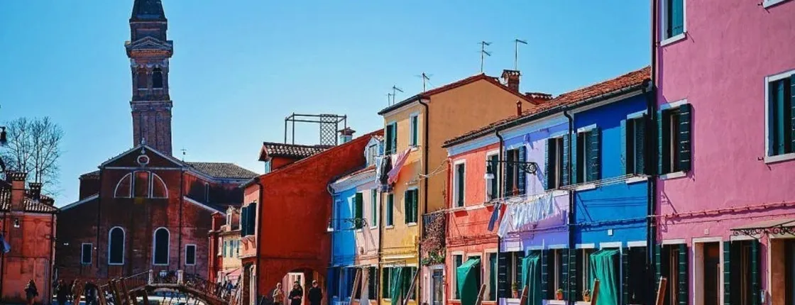 Murano, Burano, Torcello Tour with Glassblowing Show from Venice