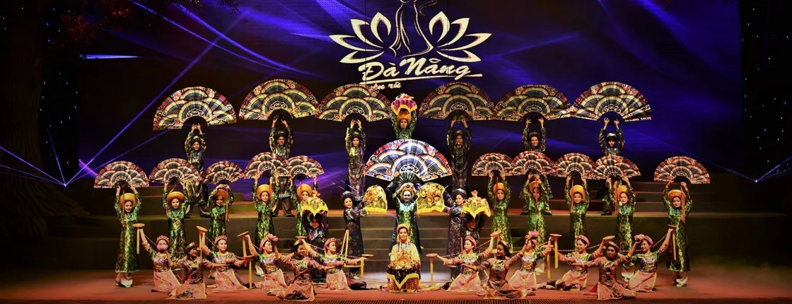 Traditional Vietnamese show in Da Nang