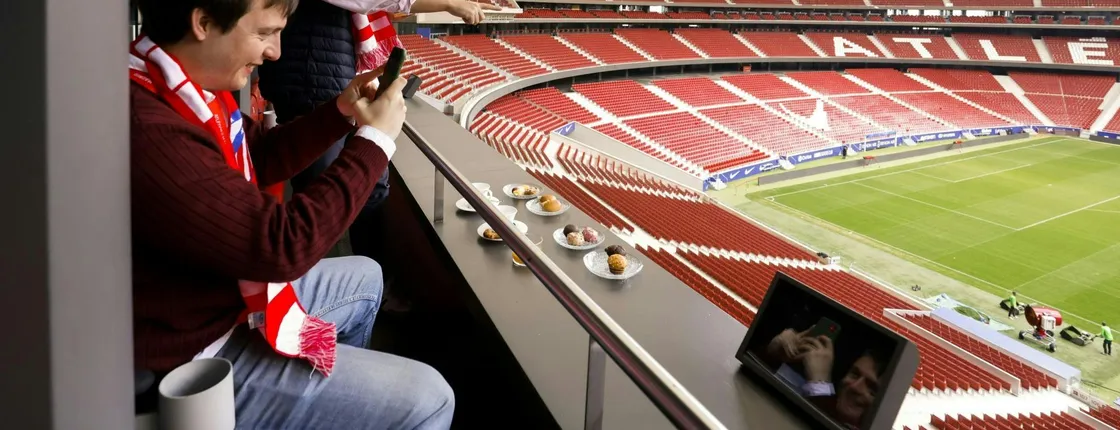 Atlético de Madrid exclusive tour with breakfast in the coach's box