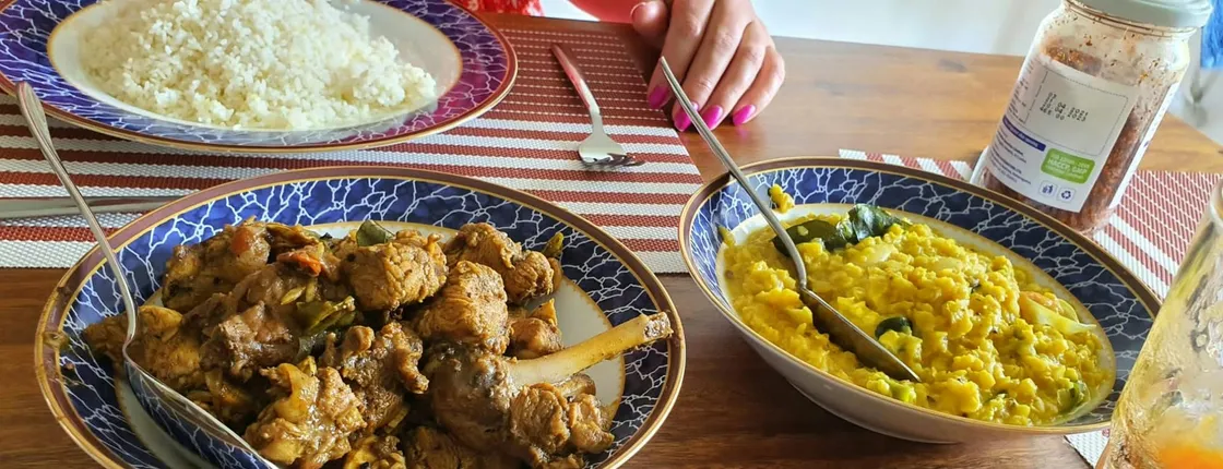 Cultural Dining Experience with a Local Family in Galle