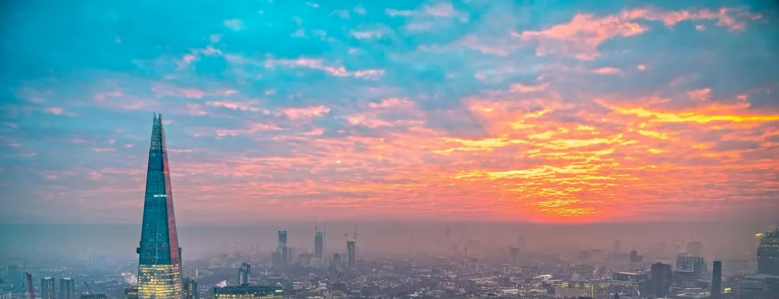 London Landmark Walking Tour with Access to The Shard