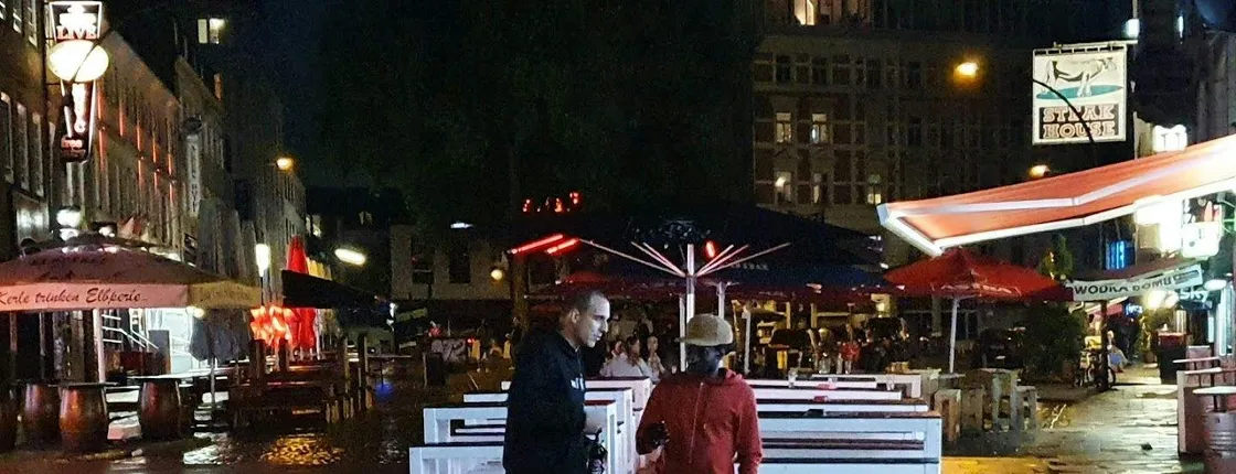 Self-guided audio tour through Hamburg's Reeperbahn