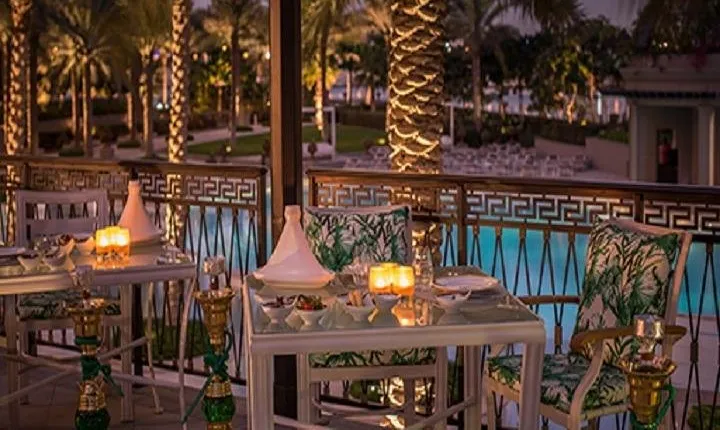 Buffet Dining in Palazzo Versace Dubai