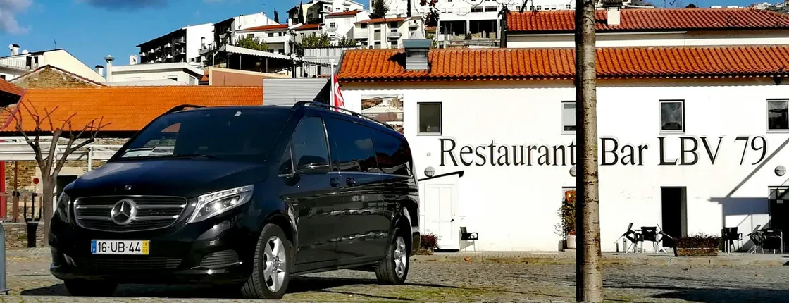 Porto Airport - Hotel one-way private transfer