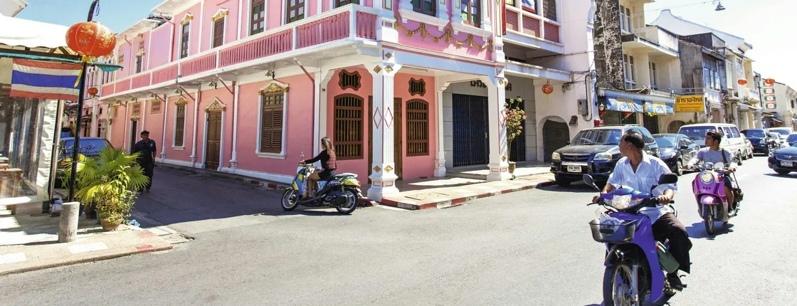 Phuket island tour with temples