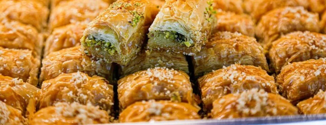 Famous tastings food tour in Mykonos Town