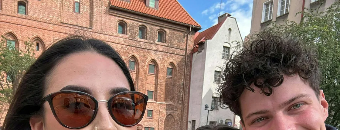 The watchmaker's curse in Gdansk city exploration game