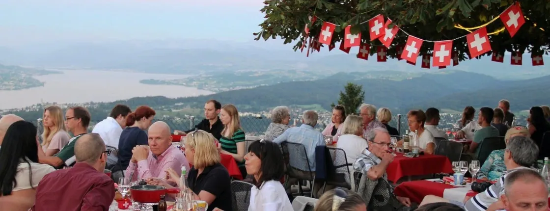 Zurich sunset tour with cheese fondue