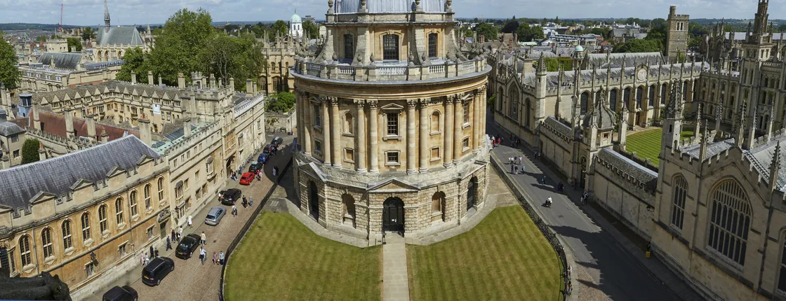Oxford and Cotswolds Villages small group day tour from London