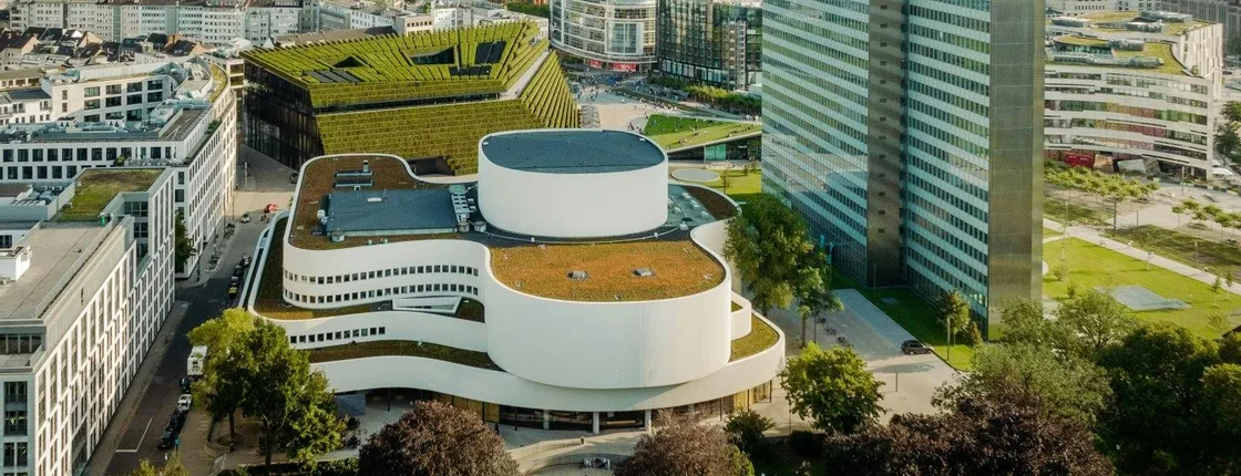 Düsseldorf's New Centre Guided Tour