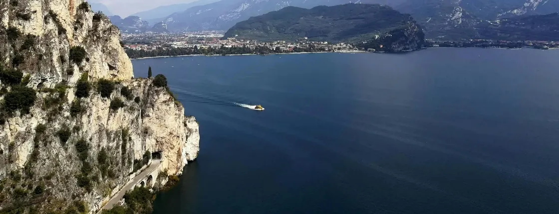 Lake Garda tour with boat trip from Gardone, Salo' and Maderno