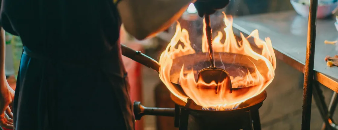 Evening street food tour by tuk-tuk in Bangkok's Chinatown