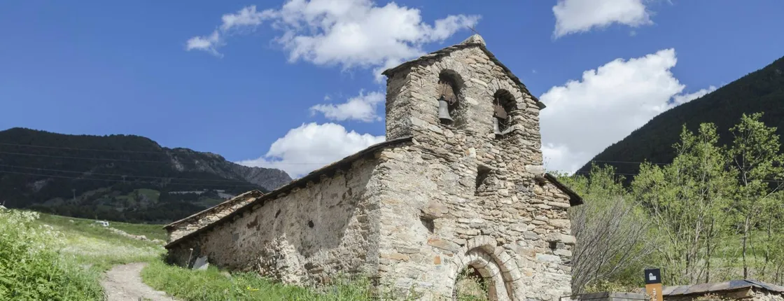 Hiking with a mountain guide in Canillo