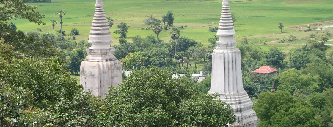 Full-day private tour to the ancient capital Oudong from Phnom Penh