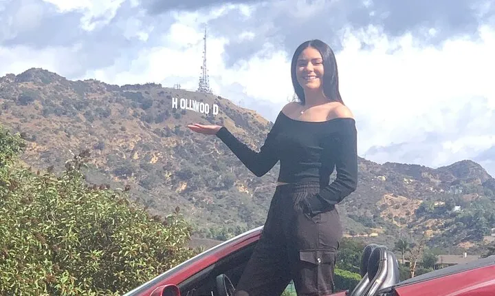 30 min Luxury Driving Tour: Explore Hollywood in a Ferrari