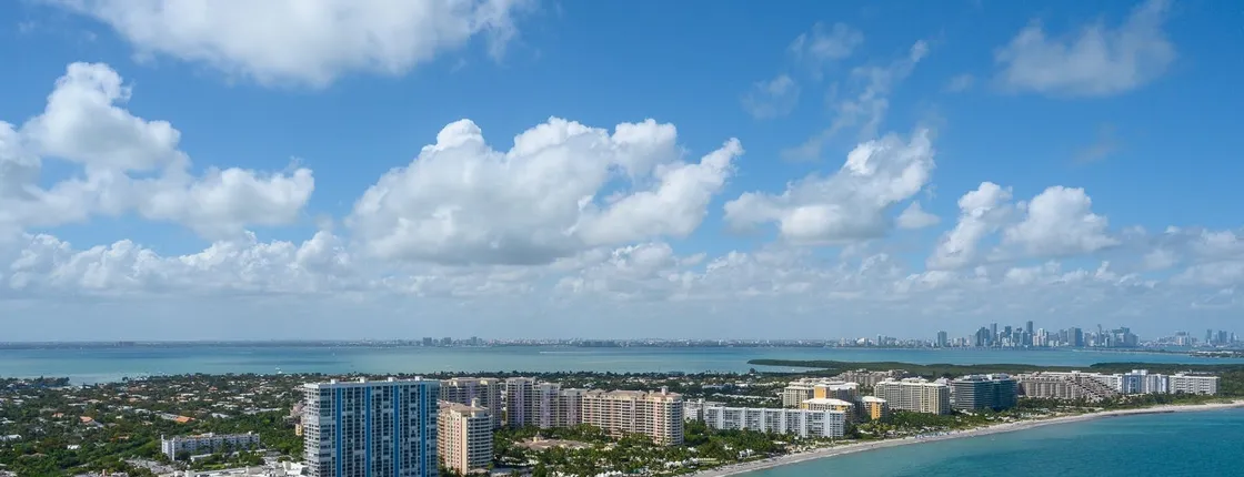 Helicopter tour Fort Lauderdale city and beaches