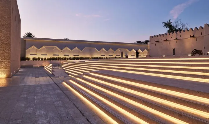 Al Ain city sightseeing small group day tour from Dubai
