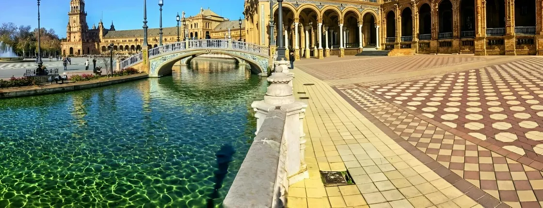 Self-guided discovery pack of Seville