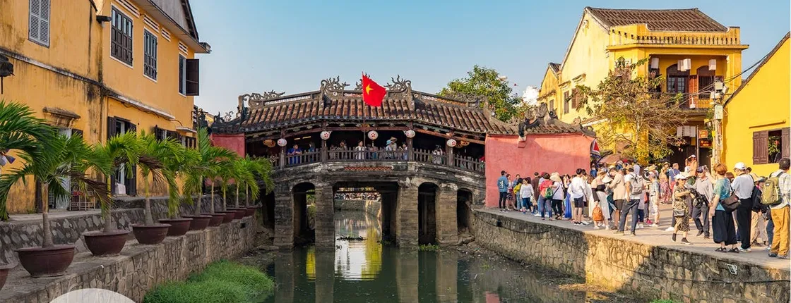 Private Return Transfer from Da Nang to Hoi An