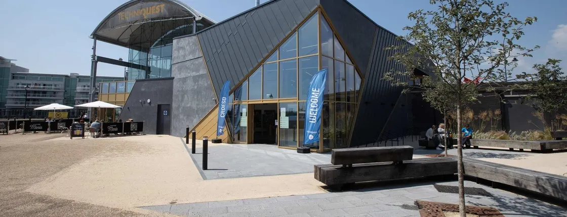 Audio guide to Cardiff Bay’s Whoniverse film locations
